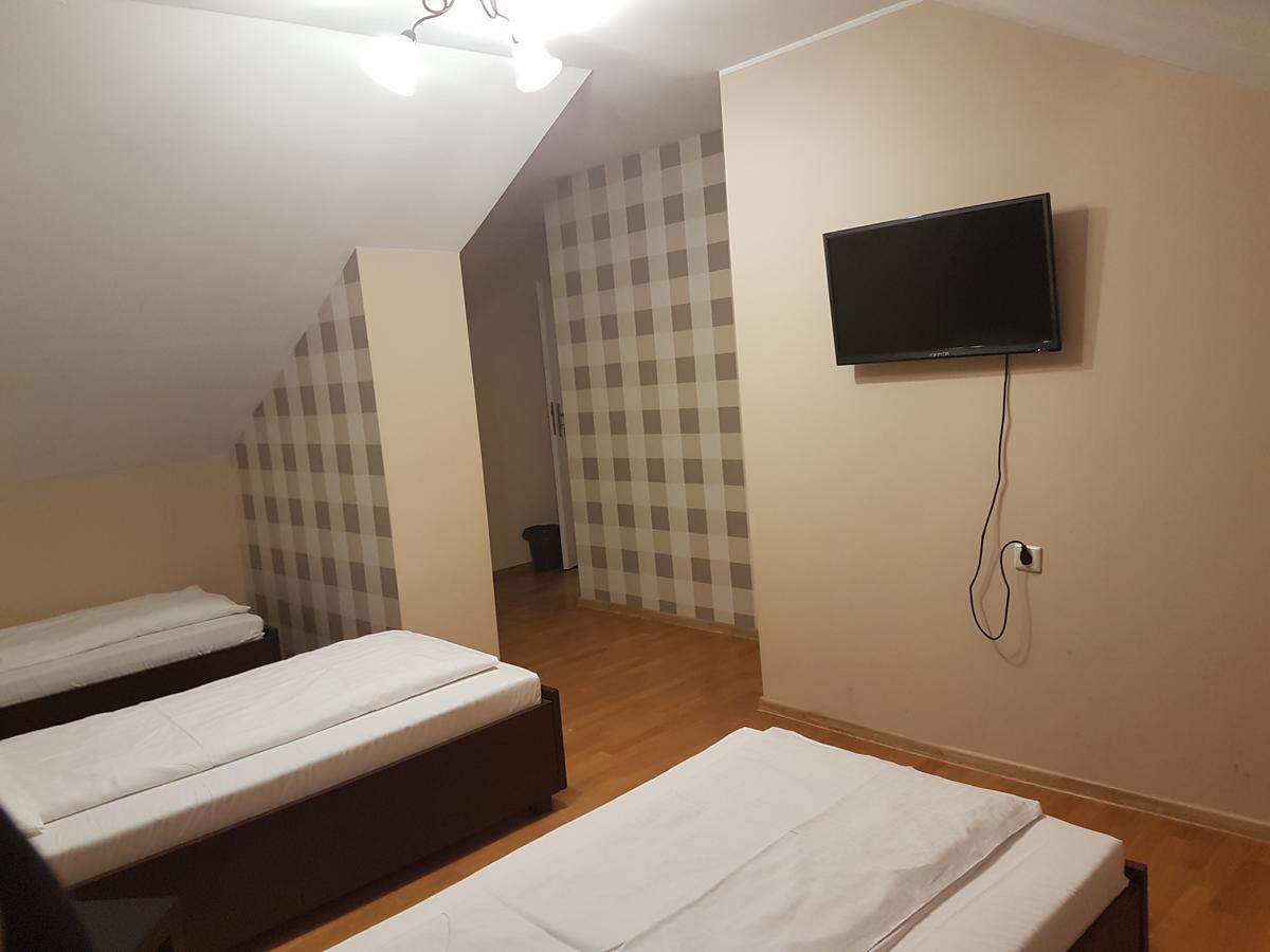 Duszka Hostel Warszawa Exteriör bild